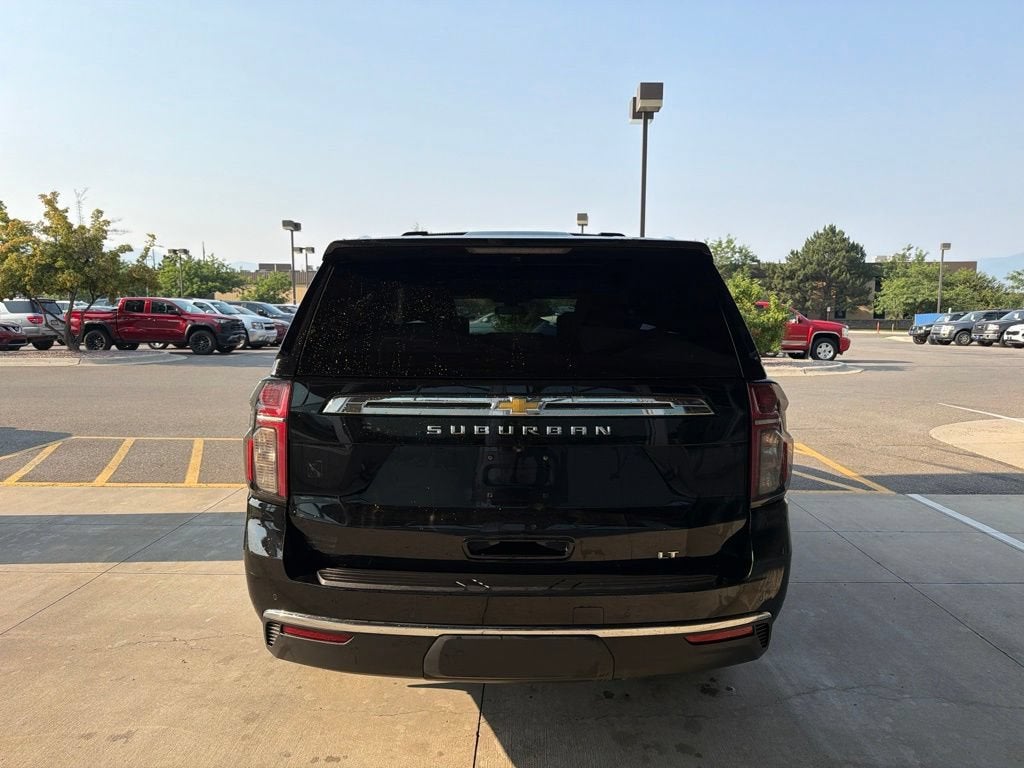 2022 Chevrolet Suburban LT