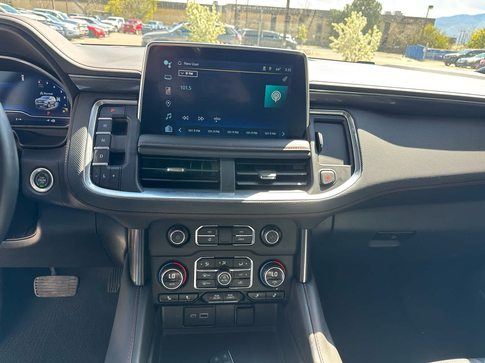 2024 Chevrolet Suburban RST
