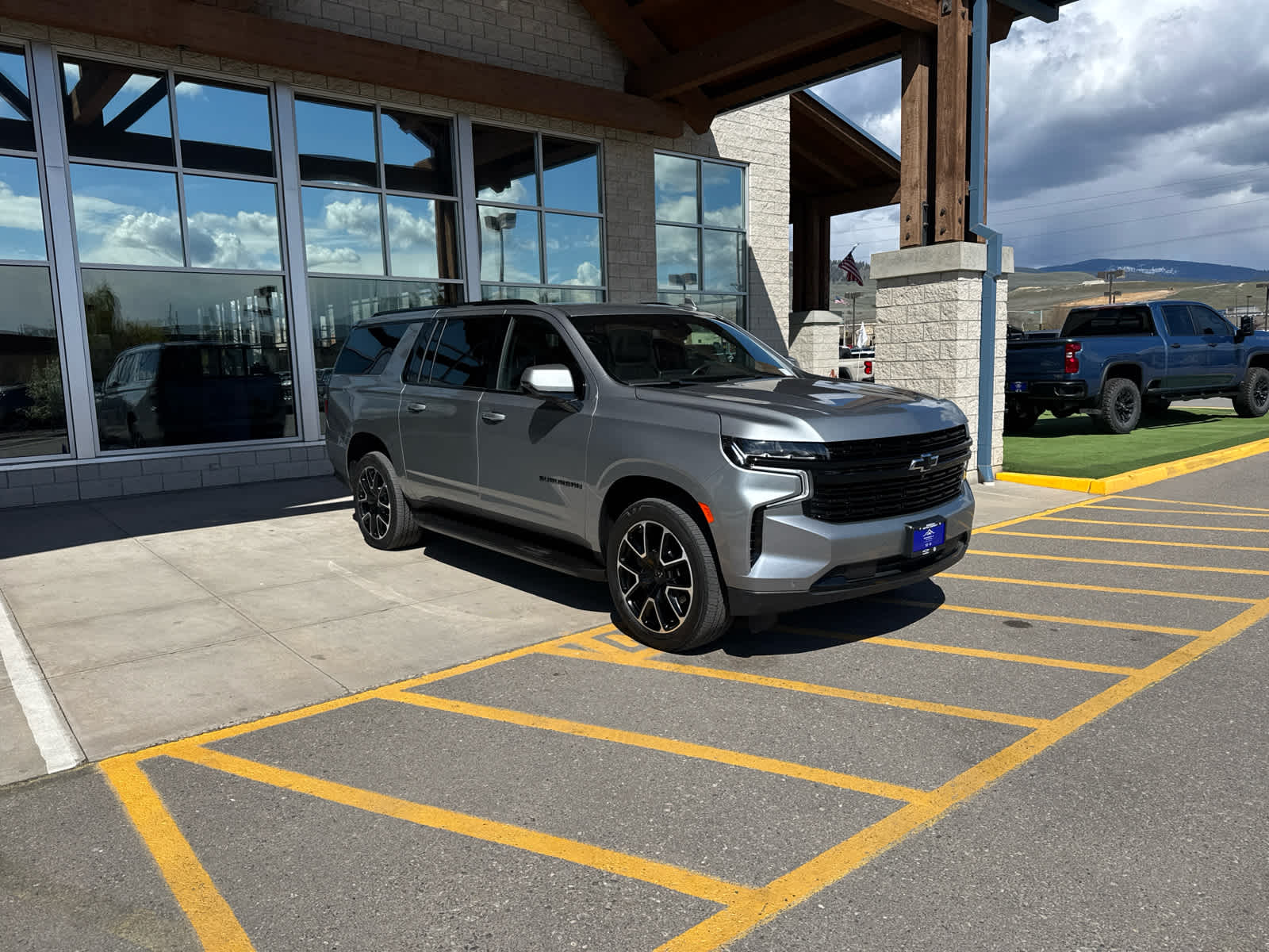 2024 Chevrolet Suburban RST