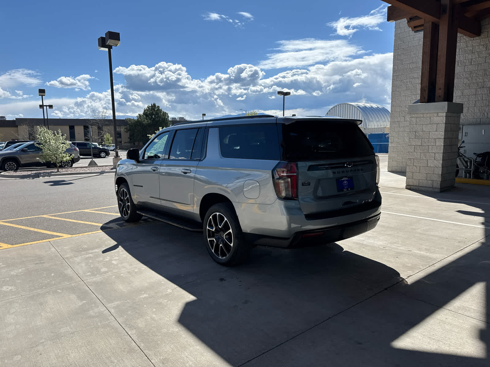 2024 Chevrolet Suburban RST