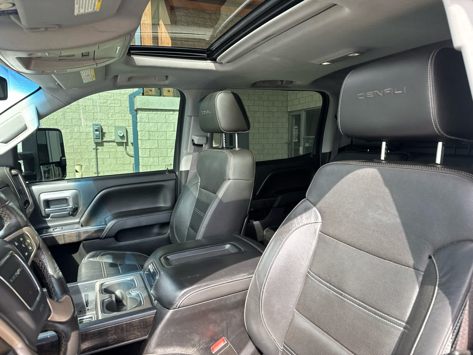 2015 GMC Sierra 2500 HD Denali