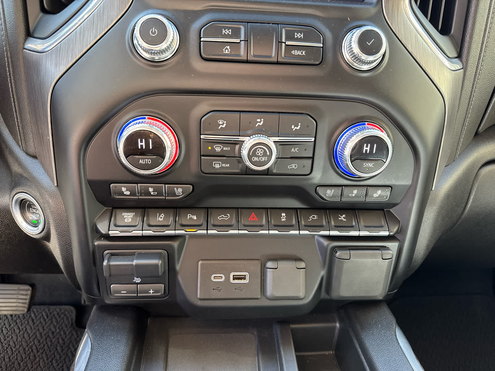 2022 GMC Sierra 3500 HD Denali