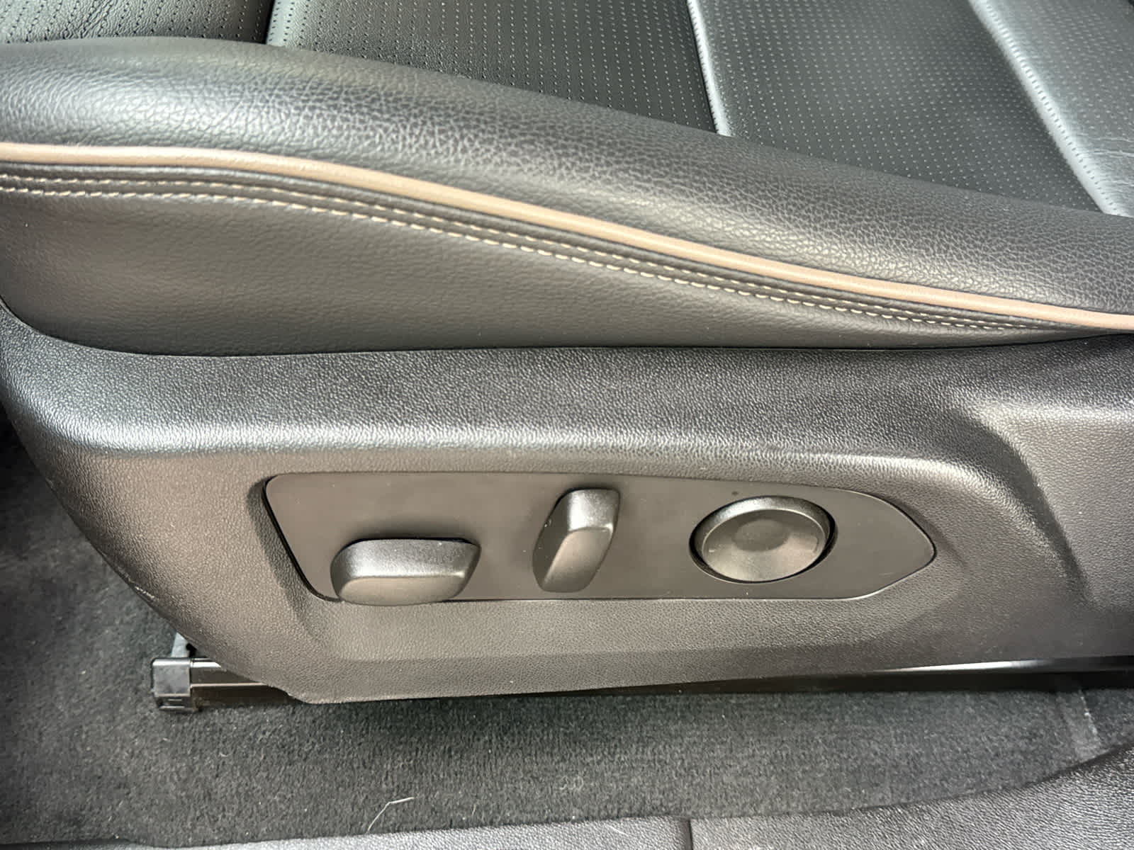 2023 GMC Canyon Denali