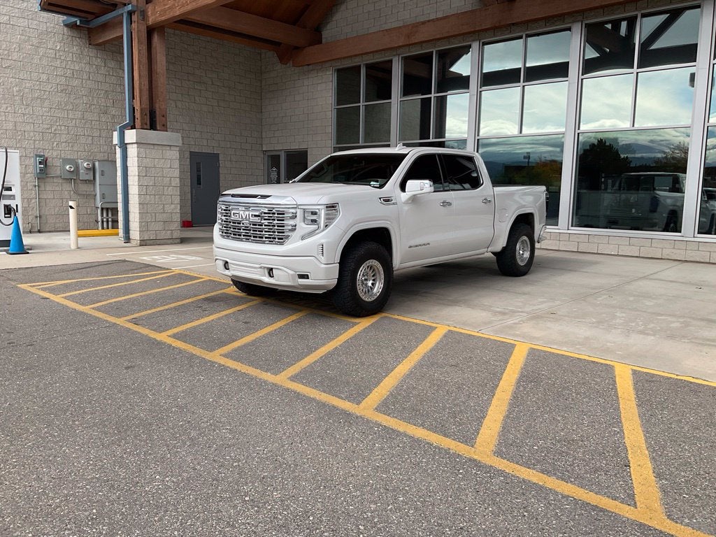 2023 GMC Sierra 1500 SLT