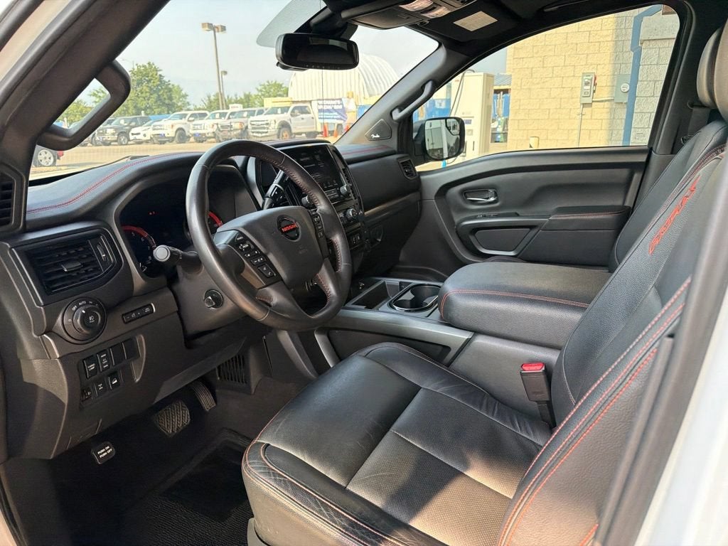 2021 Nissan TITAN Crew Cab PRO-4X 4x4