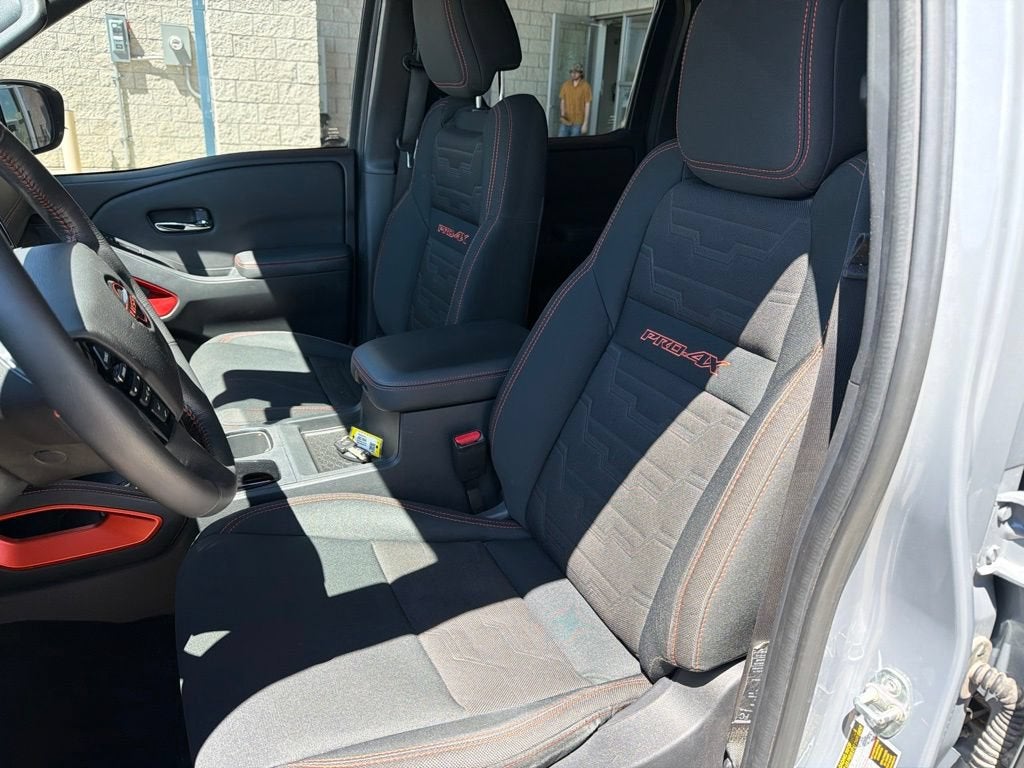 2022 Nissan Frontier Crew Cab PRO-4X 4x4