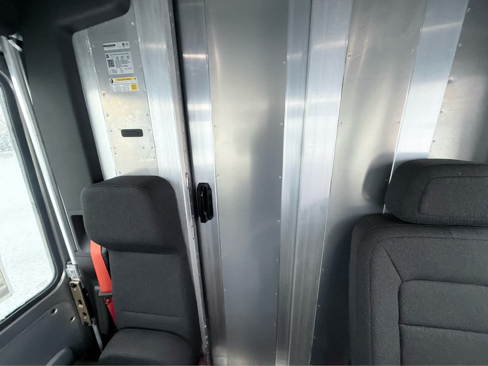 2025 Chevrolet BrightDrop 400 AWD 400