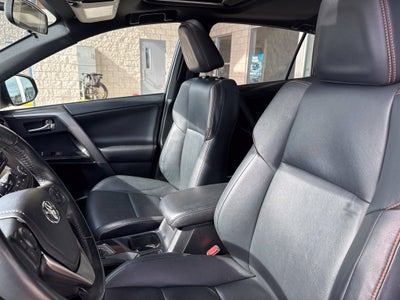 2016 Toyota RAV4 SE