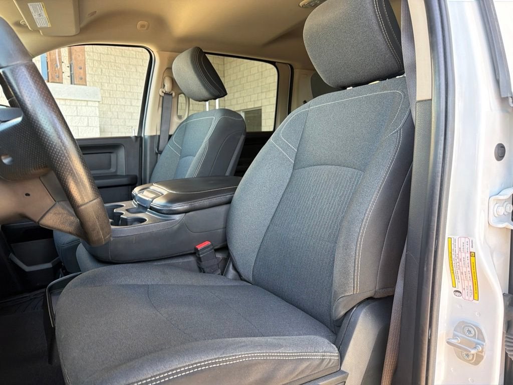 2019 RAM 3500 Tradesman Crew Cab 4x4 6'4" Box