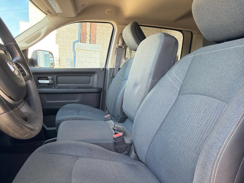 2019 RAM 3500 Tradesman Crew Cab 4x4 6'4" Box