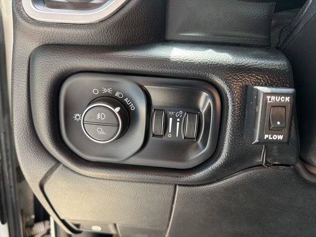 2019 RAM 3500 Big Horn Crew Cab 4x4 8' Box