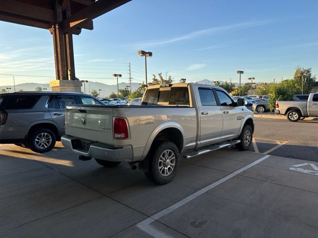 2017 RAM 2500 Laramie Crew Cab 4x4 6'4" Box