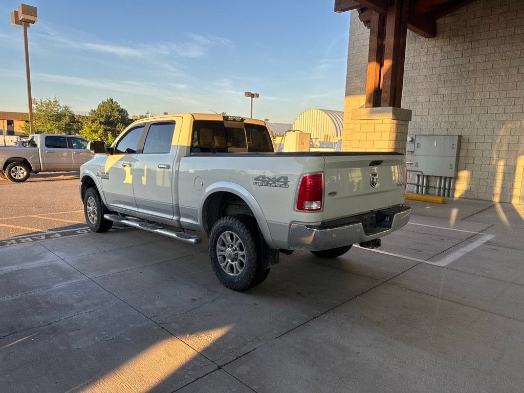 2017 RAM 2500 Laramie Crew Cab 4x4 6'4" Box