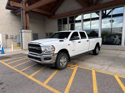 2022 RAM 2500 Tradesman Crew Cab 4x4 8' Box