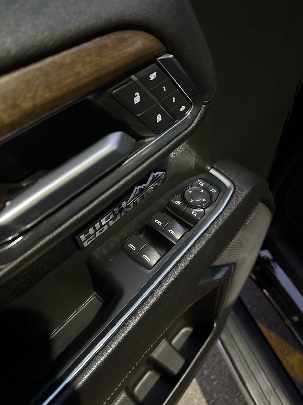 2023 Chevrolet Silverado 1500 High Country