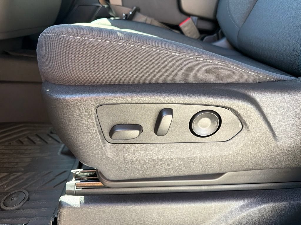 2026 Chevrolet Silverado 1500 LT - Photo 14