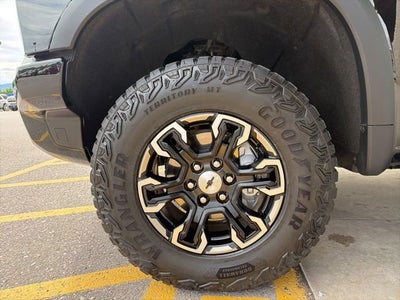 2025 Chevrolet Silverado 1500 ZR2