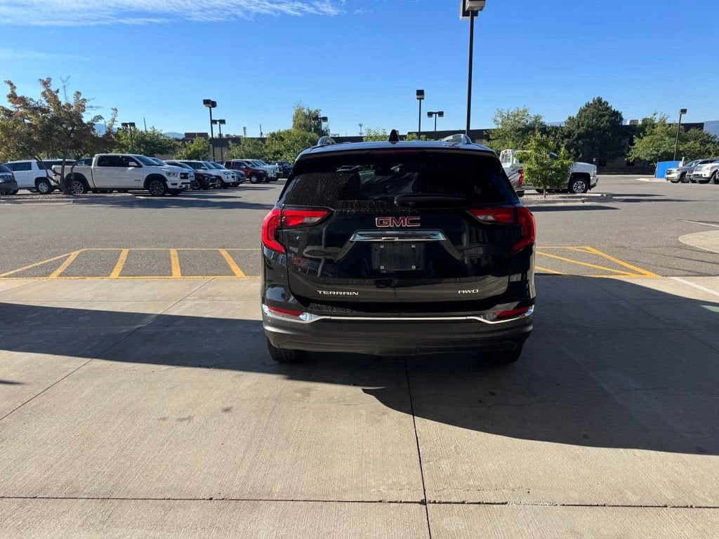 2021 GMC Terrain SLT