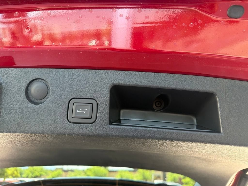 2027 Chevrolet Equinox LT - Photo 28