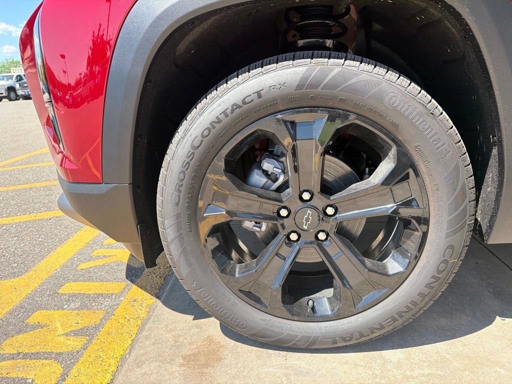 2027 Chevrolet Equinox LT - Photo 7