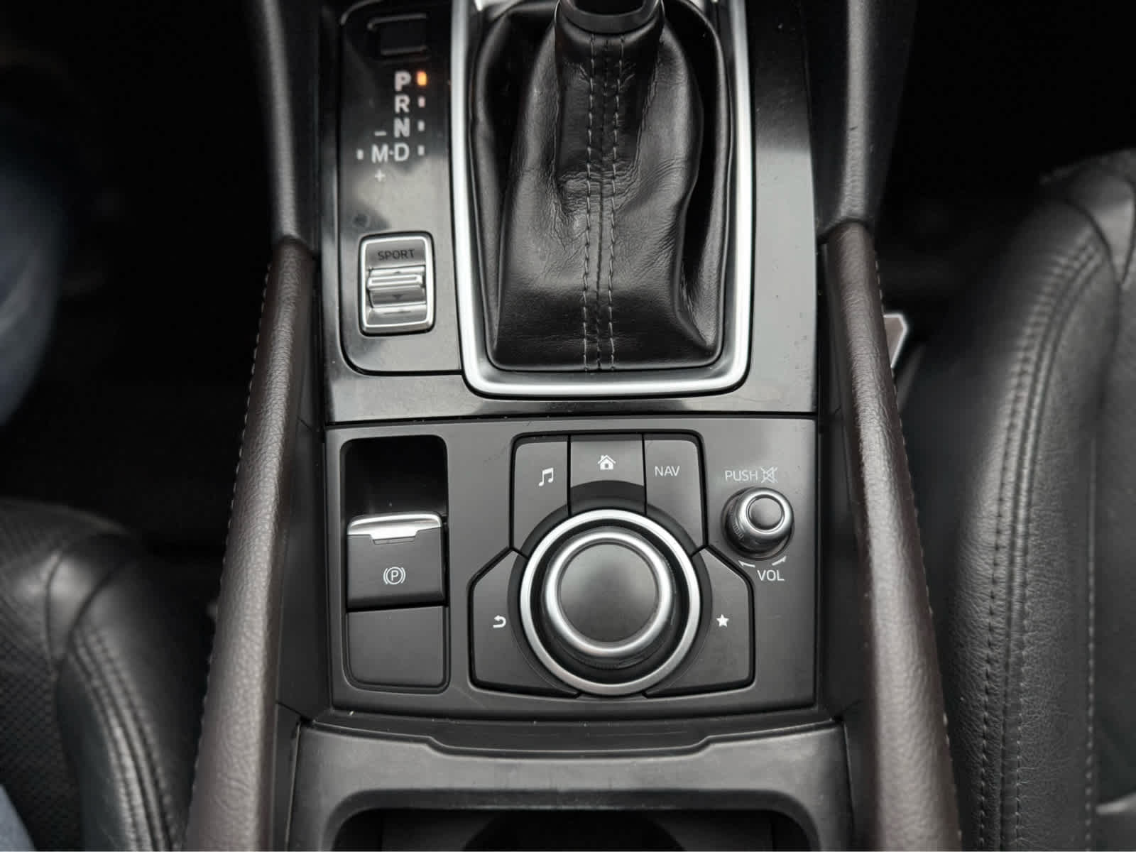 2018 Mazda Mazda3 5-Door Grand Touring