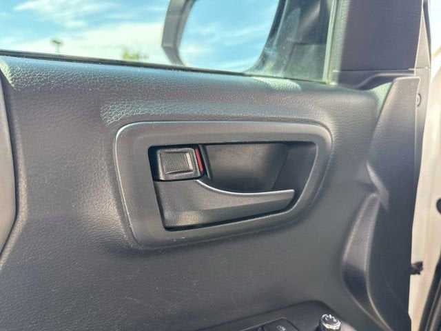 2018 Toyota Tacoma SR V6