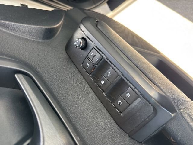 2018 Toyota Tacoma SR V6