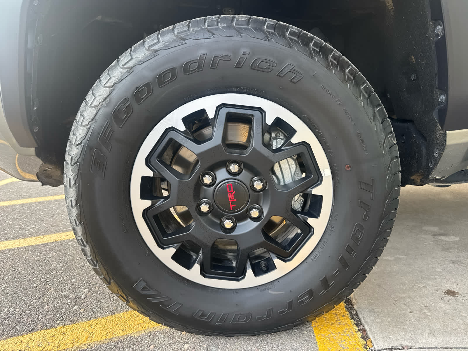 2025 Toyota Tacoma 4WD SR