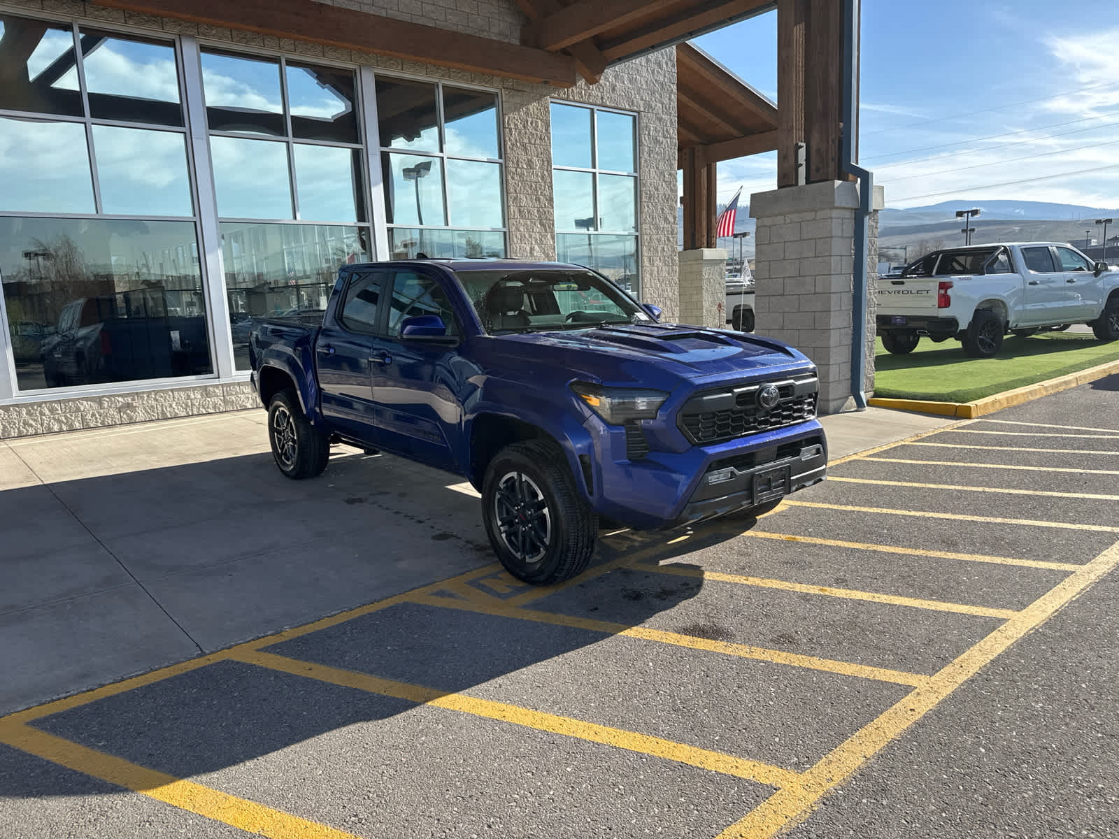 2025 Toyota Tacoma 4WD SR