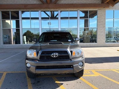 2011 Toyota Tacoma 4WD Double LB V6 AT (Natl)