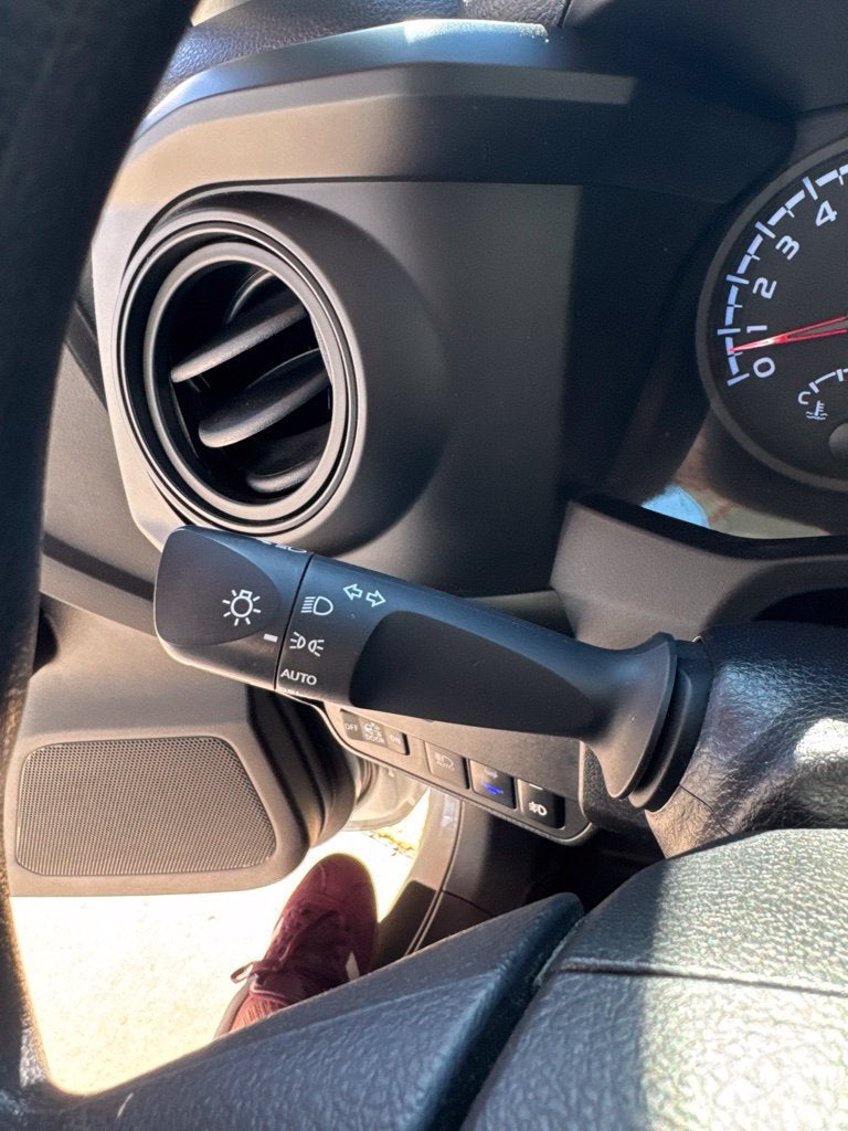 2021 Toyota Tacoma SR5 V6