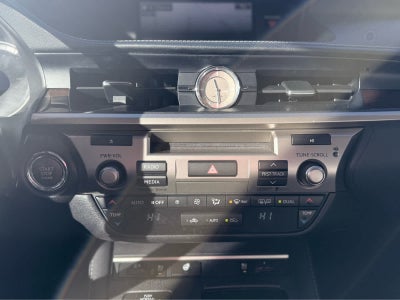 2016 Lexus ES 350 4dr Sdn