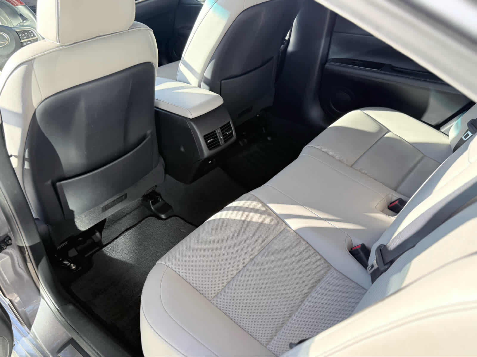 2016 Lexus ES 350 4dr Sdn