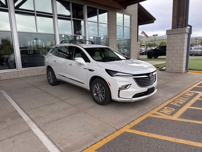 2023 Buick Enclave Essence