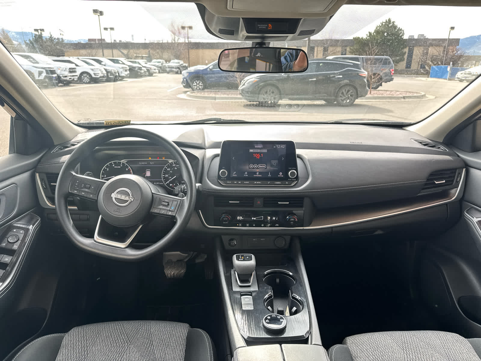 2024 Nissan Rogue SV