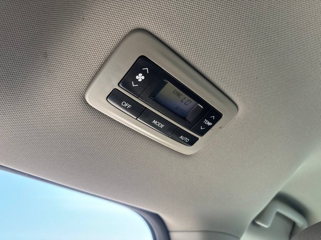 2017 Toyota Sienna XLE 8 Passenger