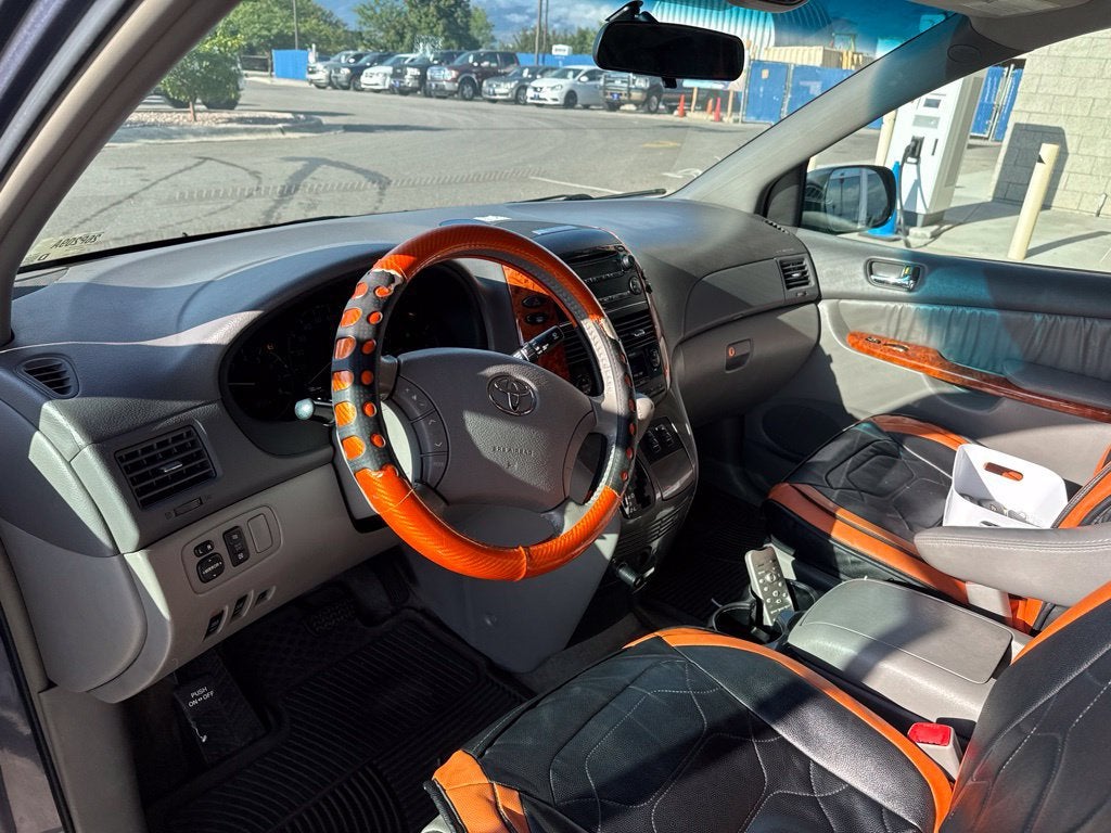 2006 Toyota Sienna XLE