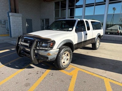 2003 Toyota Tacoma XtraCab Manual 4WD (Natl)