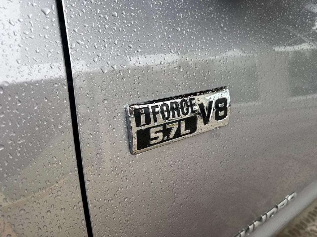 2016 Toyota Tundra SR5 5.7L V8
