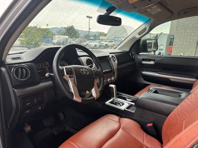 2016 Toyota Tundra SR5 5.7L V8