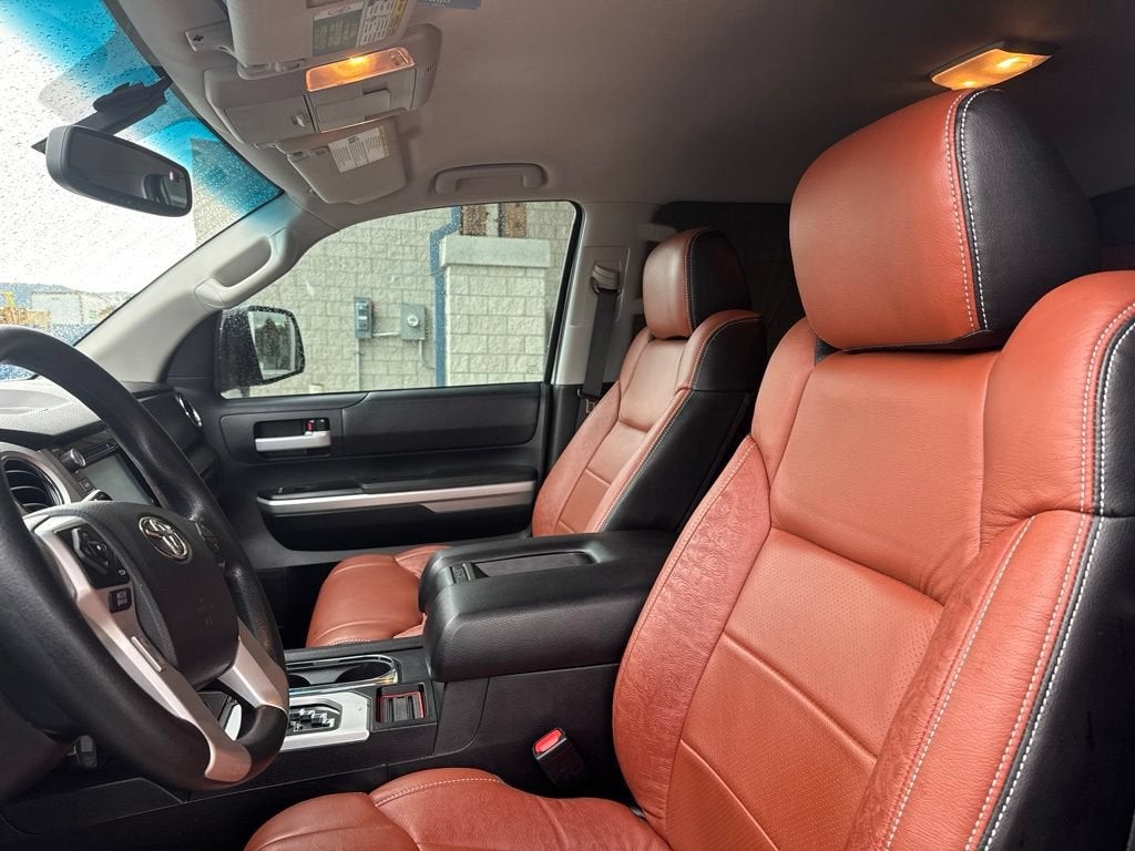 2016 Toyota Tundra SR5 5.7L V8