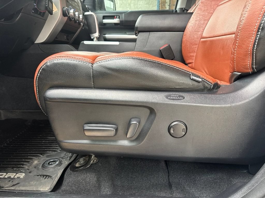 2016 Toyota Tundra SR5 5.7L V8