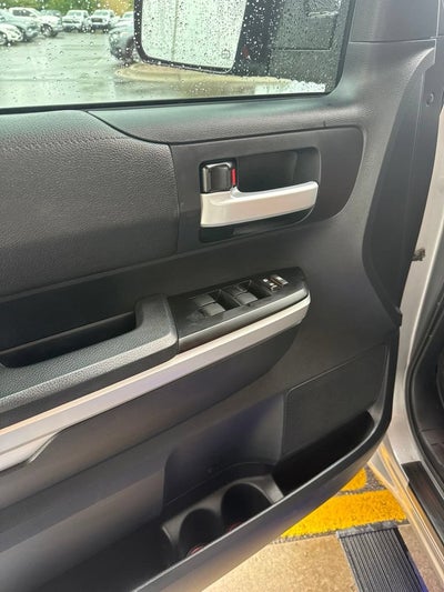 2016 Toyota Tundra SR5 5.7L V8