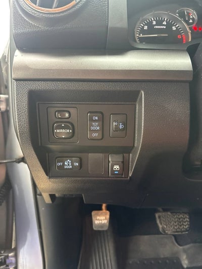 2016 Toyota Tundra SR5 5.7L V8