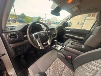 2018 Toyota Tundra SR5 5.7L V8