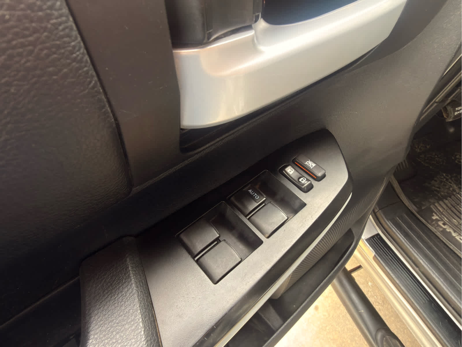 2018 Toyota Tundra SR5 5.7L V8