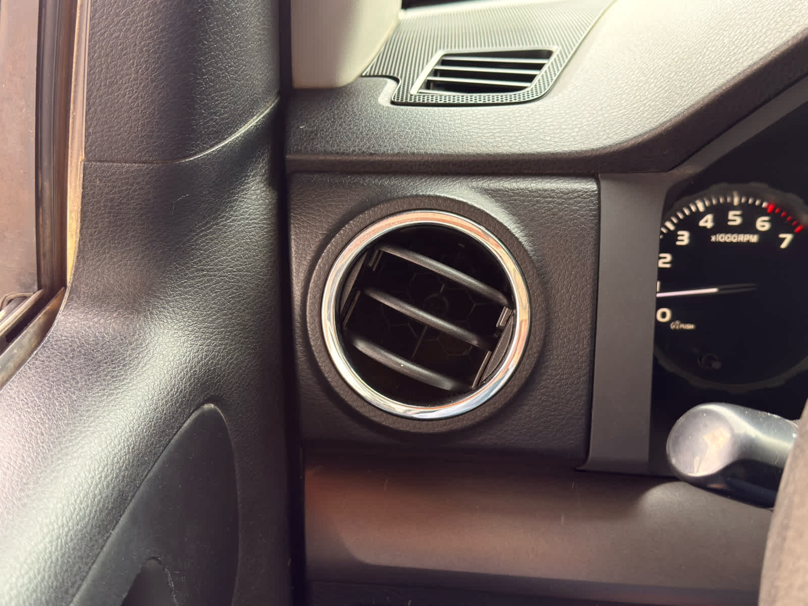 2018 Toyota Tundra SR5 5.7L V8