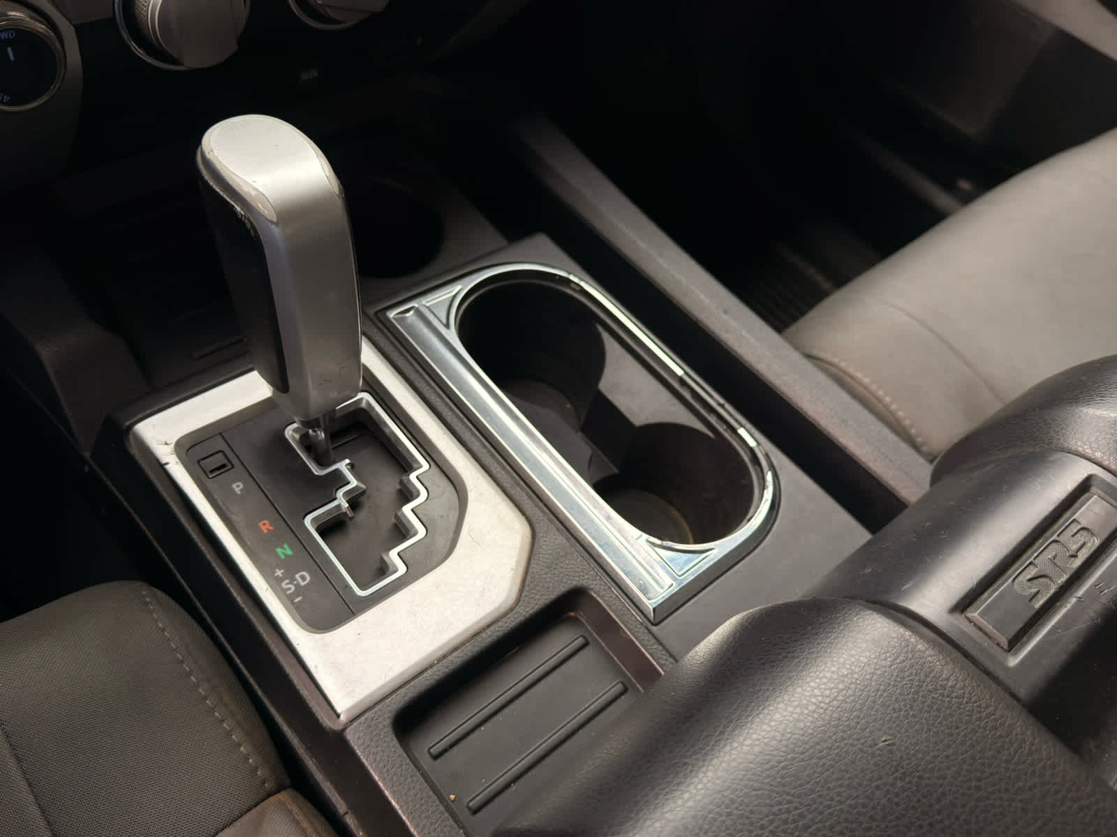 2018 Toyota Tundra SR5 5.7L V8