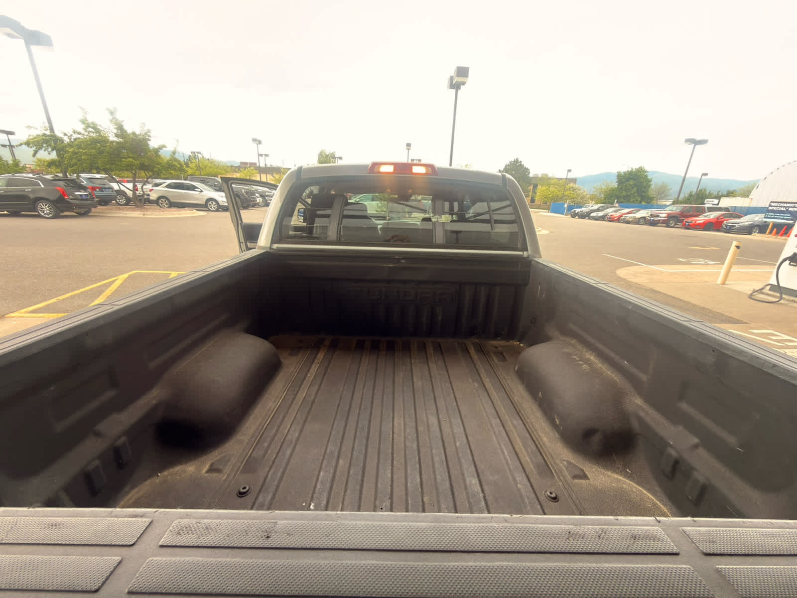 2018 Toyota Tundra SR5 5.7L V8