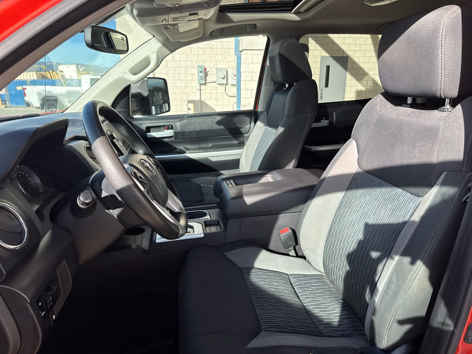 2016 Toyota Tundra 4WD Truck SR5